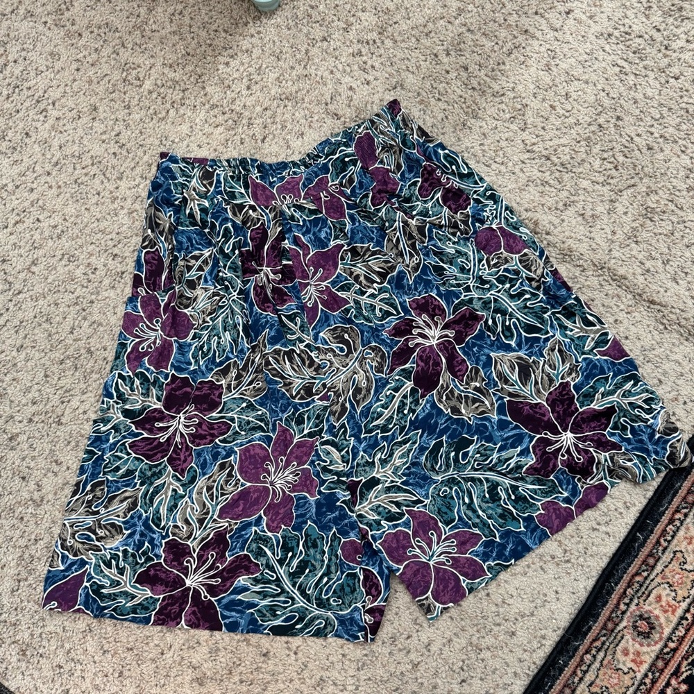 Vintage Hilo Hattie Hawaiian Floral Patterned Women's Shorts
